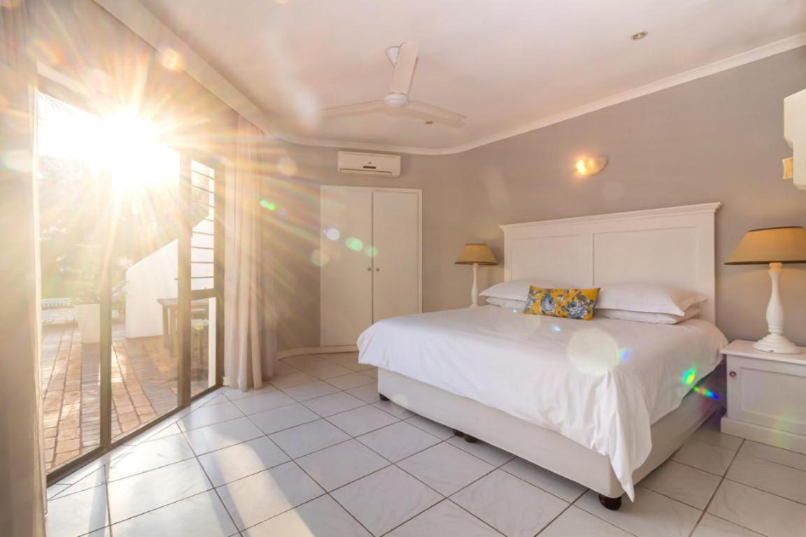 Lalaria Ocean Villa Dolphin Coast エクステリア 写真